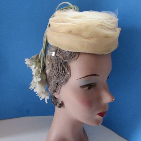 Vintage Little Topper Hat Pleated Organdy Dangling Blossoms main image 10